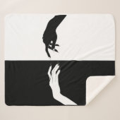 Schwarz-Weiß-Hands Moderne Kunst Sherpadecke (Vorderseite (Horizontal))