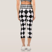 Schwarz-Weiß-Harlequin-Diamantmuster Capri Leggings (Rückseite)