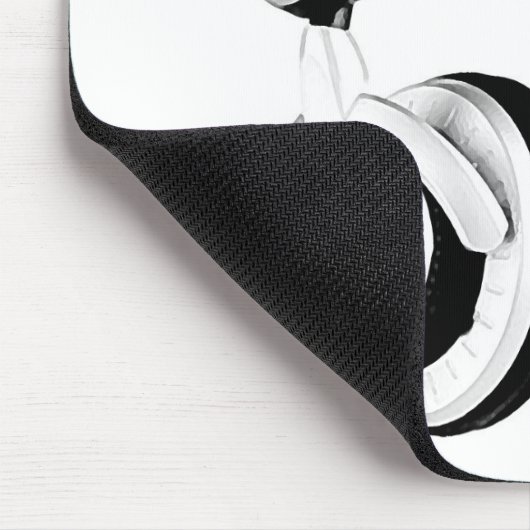 Schwarz-Weiß-Headphone-Artwork Mousepad (Ecke)