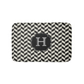 Schwarz-Weiß-Herringbone-Patrone mit Monogramm Badematte (Vorderseite)