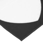 Schwarz-Weiß-Herz-Muster Tischdecke (Schrägansicht)
