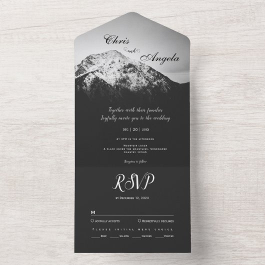 Schwarz-Weiß-Hochzeit unter den Bergen All In One Einladung (Innen Boden)