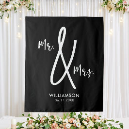 Schwarz-Weiß-Hochzeitshintergrund Mr. & Mrs Custom Wandteppich
