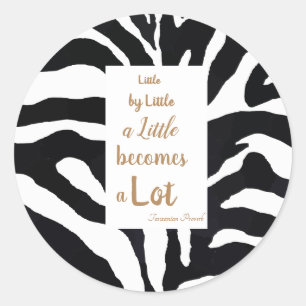 Schwarz-Weiß-inspirierendes Zitat. Runder Aufkleber