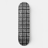 Schwarz/Weiß Kariert mit Paint-Spritzer Skateboard (Vorderseite)