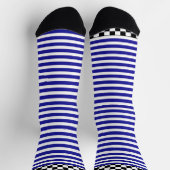 Schwarz + Weiß Karo Blauer Streifen Socken (Oben)