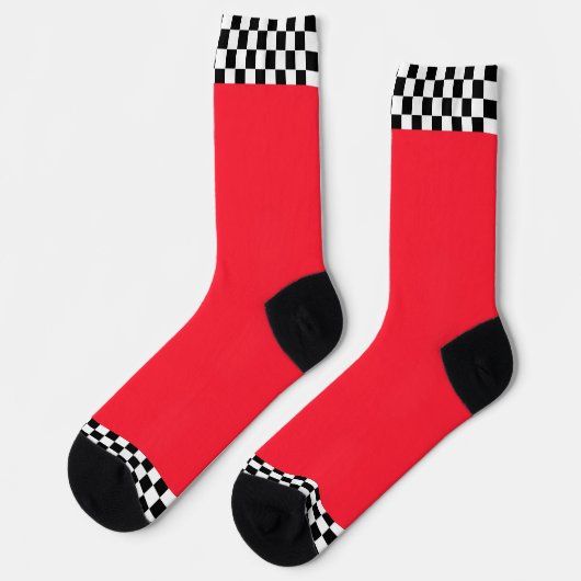 Schwarz + Weiß Karo Saum Echt Rot   Socken (Linkes Detail)