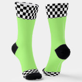 Schwarz + Weiß Karo Saum in Hellgrün Socken (Gewinkelt)