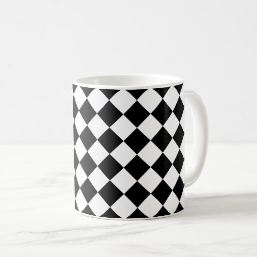 Schwarz-Weiß-Karton-Sichtflaggendesign Kaffeetasse (VorderseiteRechts)