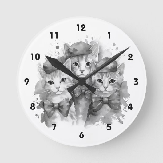 Schwarz-Weiß-Kätzchen mit Bogen und Hüten Runde Wanduhr (Vorderseite)
