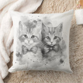 Schwarz-Weiß-Kätzchen mit Bogen und Schmetterlinge Kissen (Decke)