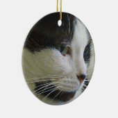 Schwarz-Weiß-Katze auf Keramik Ornament (Rechts)