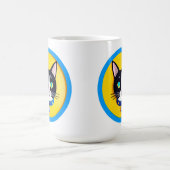 Schwarz-Weiß-Katze-Illustration mit blauen Augen Kaffeetasse (Mittel)