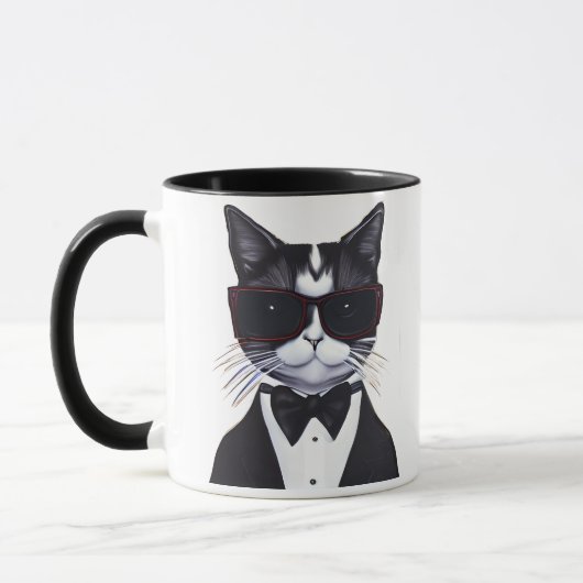 Schwarz-Weiß-Katze in einer Tuxedo- und Bow-Krawat Tasse (Links)