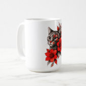 Schwarz-Weiß-Katze mit hellroten Blüten Kaffeetasse (Vorderseite Links)