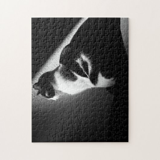 Schwarz-Weiß-Katze-Portrait Puzzle (Vertikal)