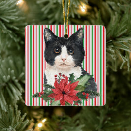 Schwarz-Weiß-Katze und Poinsettia Keramikornament
