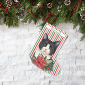 Schwarz-Weiß-Katze und Poinsettia Kleiner Weihnachtsstrumpf