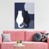 Schwarz-Weiß-Katzen in Vollmond-Leinwand drucken Leinwanddruck (Insitu (Wohnzimmer))