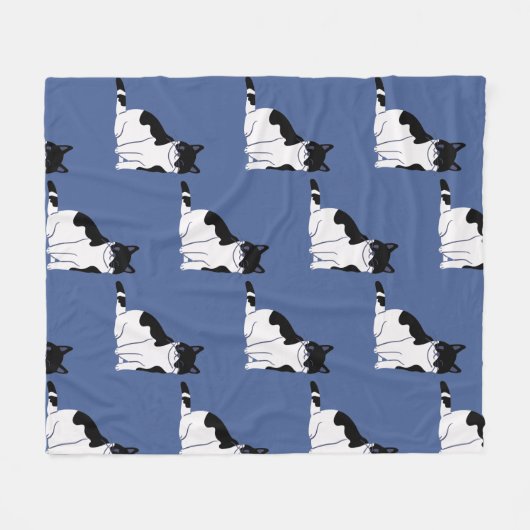 Schwarz-Weiß-Katzenmuster auf blauen Kitty Voices Fleecedecke (Vorderseite (Horizontal))