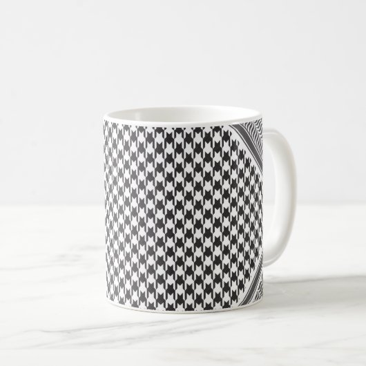 Schwarz-Weiß-Keffiyeh Kaffeetasse (VorderseiteRechts)