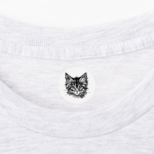 Schwarz-Weiß-Kitten Etiketten (Befestigt)