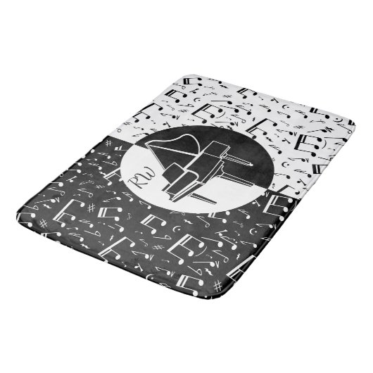 Schwarz-Weiß-Klavierdesign Badematte (Schrägansicht)