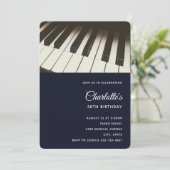 Schwarz-Weiß-Klaviertasten Fotografie Geburtstag Einladung (Stehend Vorderseite)