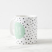 Schwarz-Weiß-Konfetti-Punkte Minze Monogramm-Tasse Kaffeetasse (Vorderseite Links)