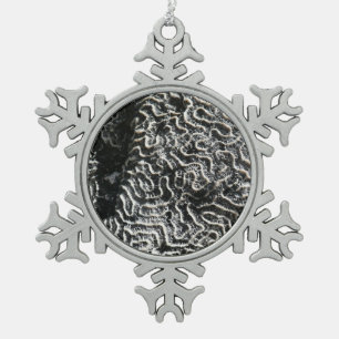 Schwarz-Weiß-Koralle I Abstrakte Naturfotografie Schneeflocken Zinn-Ornament