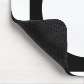 Schwarz-Weiß-Kreis, einfaches geometrisches Design Mousepad (Ecke)