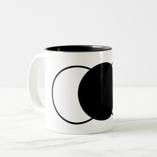 Schwarz-Weiß-Kreise, die das Set miteinander verbi Zweifarbige Tasse (Vorderseite Links)