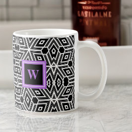Schwarz-Weiß-Kubismus mit Lila Monogramm Kaffeetasse