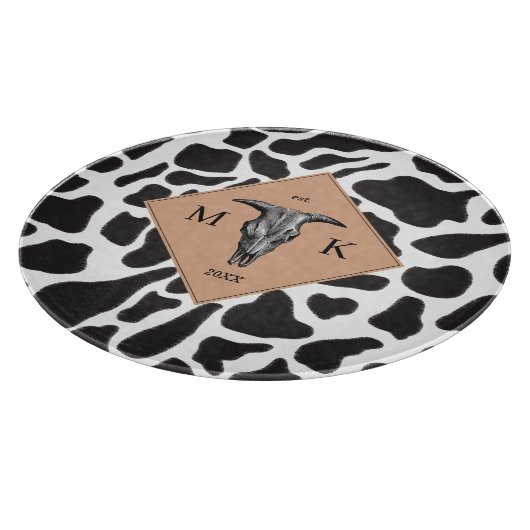 Schwarz-Weiß-Kuh-Spot Tiermuster Monogramm Schneidebrett (Ecke)