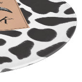 Schwarz-Weiß-Kuh-Spot Tiermuster Monogramm Schneidebrett (Ecke)