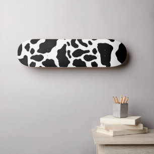 Schwarz-Weiß-Kuh-Spots Tierdruckmuster Skateboard