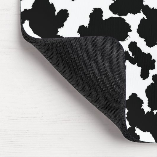 Schwarz-Weiß-Kuh verbirgt das Muster "Fur" Mousepad (Ecke)