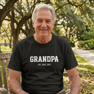 Schwarz-Weiß-Kühnes-Opa-Gegründet-T-Shirt T-Shirt