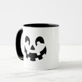 Schwarz-Weiß-Kürbisgesicht mit Namen Halloween Tasse (Vorderseite Links)