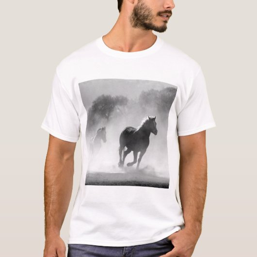 Schwarz-Weiß-Laufpferde-Foto-Kunstwerk T-Shirt (Vorderseite)