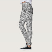 Schwarz-Weiß-Leopard Leggings (Links)
