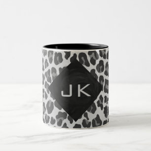 Schwarz-Weiß-Leopard-Printwerbung für Monogramm Zweifarbige Tasse