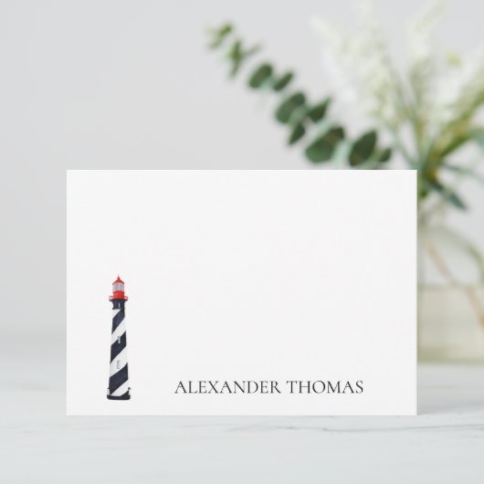 Schwarz-Weiß-Leuchtturm an der Küste (Stehend Vorderseite)