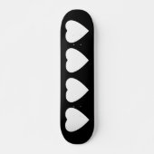 Schwarz-Weiß-Liebe Herzdesign. Skateboard (Vorne)