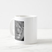 Schwarz-Weiß-Lion Kaffeetasse (Vorderseite Links)