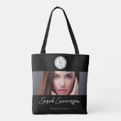 Schwarz-Weiß-Logo-Foto-Makeup-Studio Tasche (Rückseite)