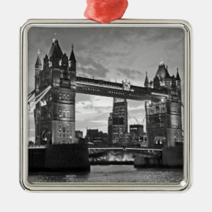 Schwarz-weiß London Tower Bridge UK Travel Ornament Aus Metall