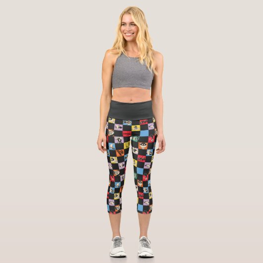 Schwarz-Weiß-LOONEY TUNES™ in bunten Schachbretter Capri Leggings (Vorderseite)