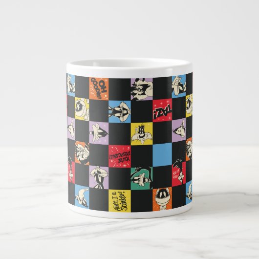 Schwarz-Weiß-LOONEY TUNES™ in bunten Schachbretter Jumbo-Tasse (Vorderseite)
