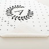 Schwarz-Weiß-Lorbeer-Monogramm-Punktmuster Sherpadecke (3/4)